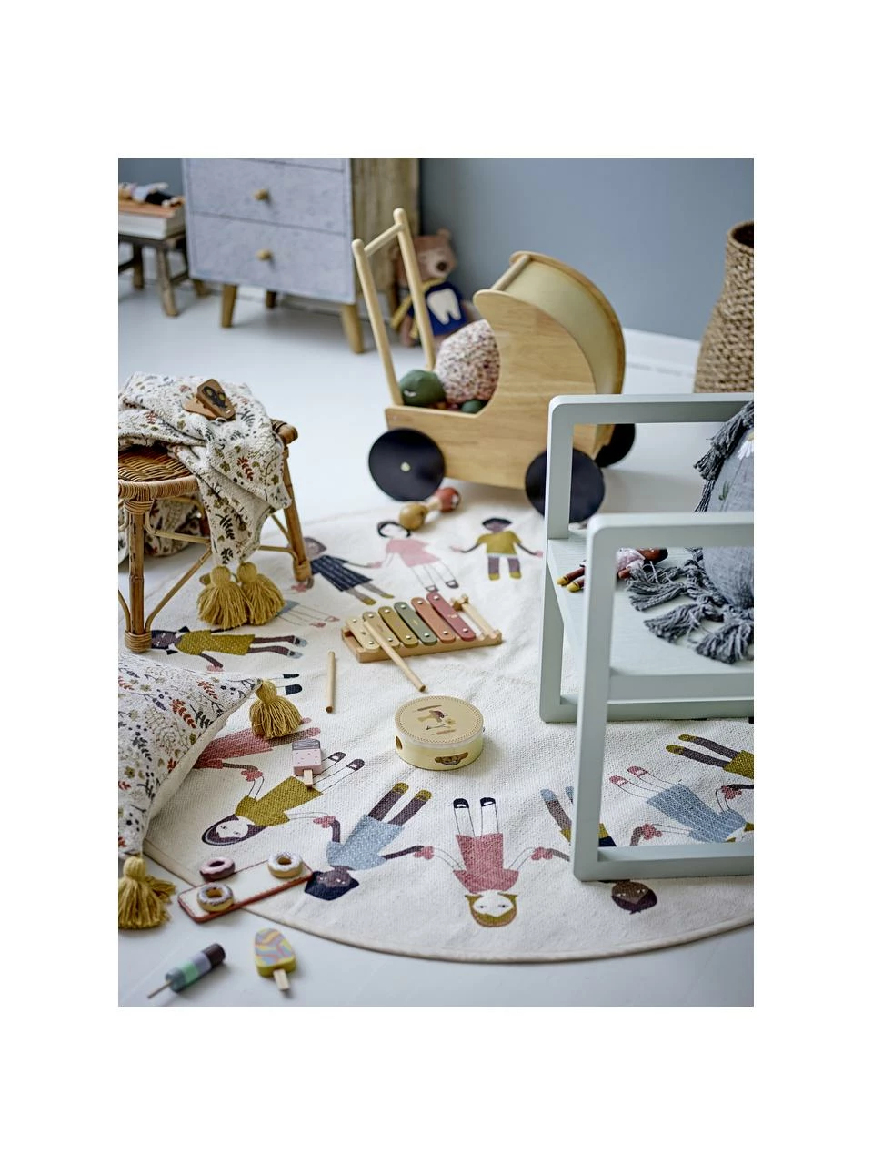 Bloomingville Coussin enfant Filipa, larg. 40 x long. 40 cm 4 Bloomingville Coussin enfant Filipa, larg. 40 x long. 40 cm – Image 2