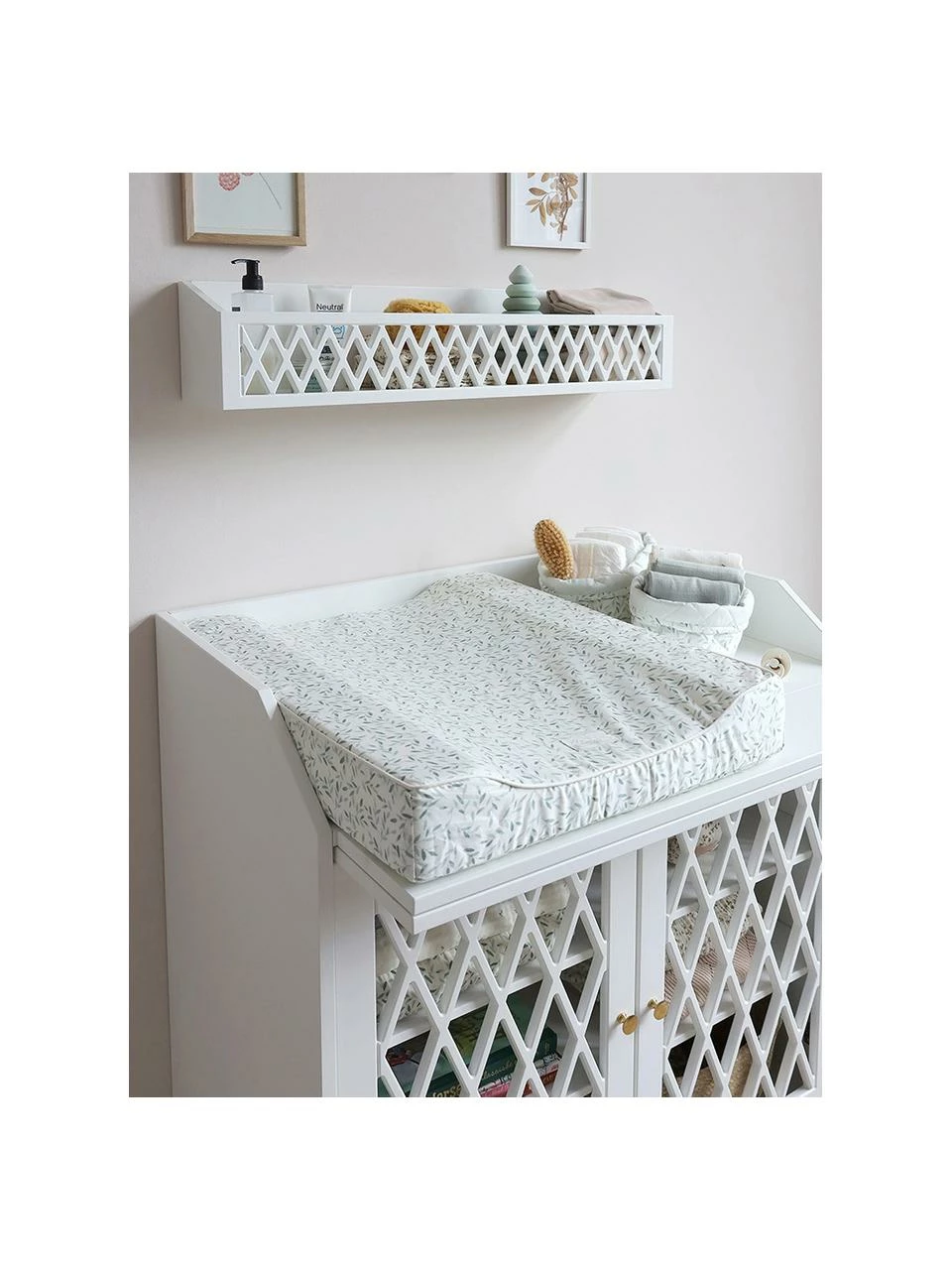 Cam Cam Copenhagen Matelas à langer coton bio Green Leaves, larg. 50 x long. 65 cm 4 Cam Cam Copenhagen Matelas à langer coton bio Green Leaves, larg. 50 x long. 65 cm – Image 2