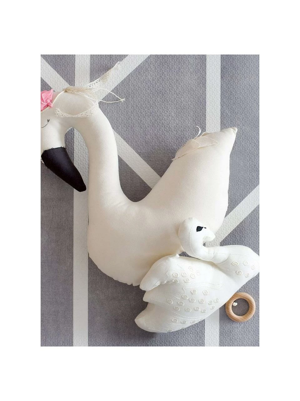 Tapis de jeu à assembler Nordic, 18 élém., larg. 120 x long. 180 cmSeulement 1 produit disponible 4 Tapis de jeu à assembler Nordic, 18 élém., larg. 120 x long. 180 cmSeulement 1 produit disponible – Image 2